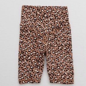 ISO!!! Size medium or large!!!